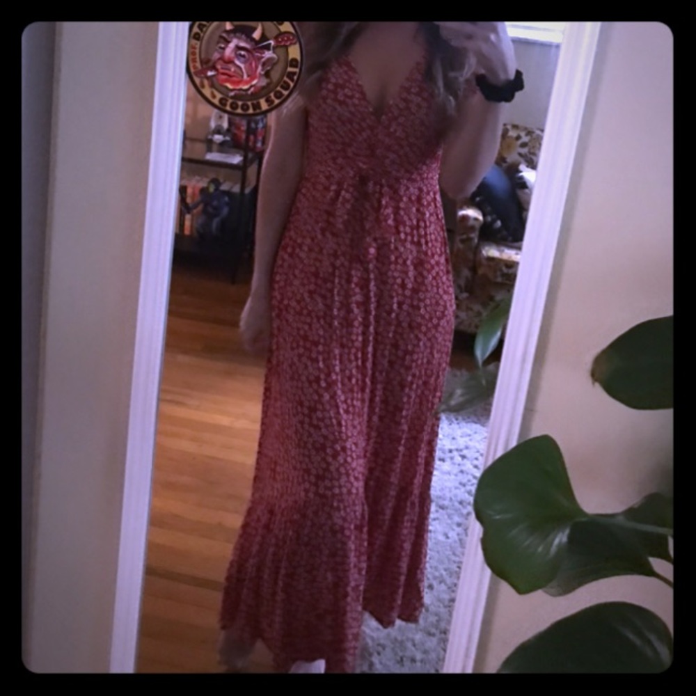 SUPER cute maxi dress
